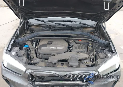 2021 BMW X1 xDrive28I z USA, uszkodzony, nr VIN WBXJG9C05M5T77726